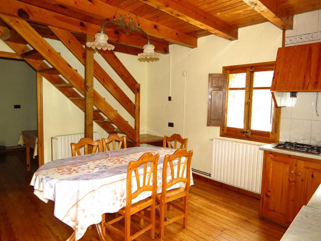 Cal Mestre Fornells de la Montaña Стая снимка