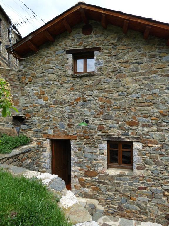 Cal Mestre Fornells de la Montaña Стая снимка